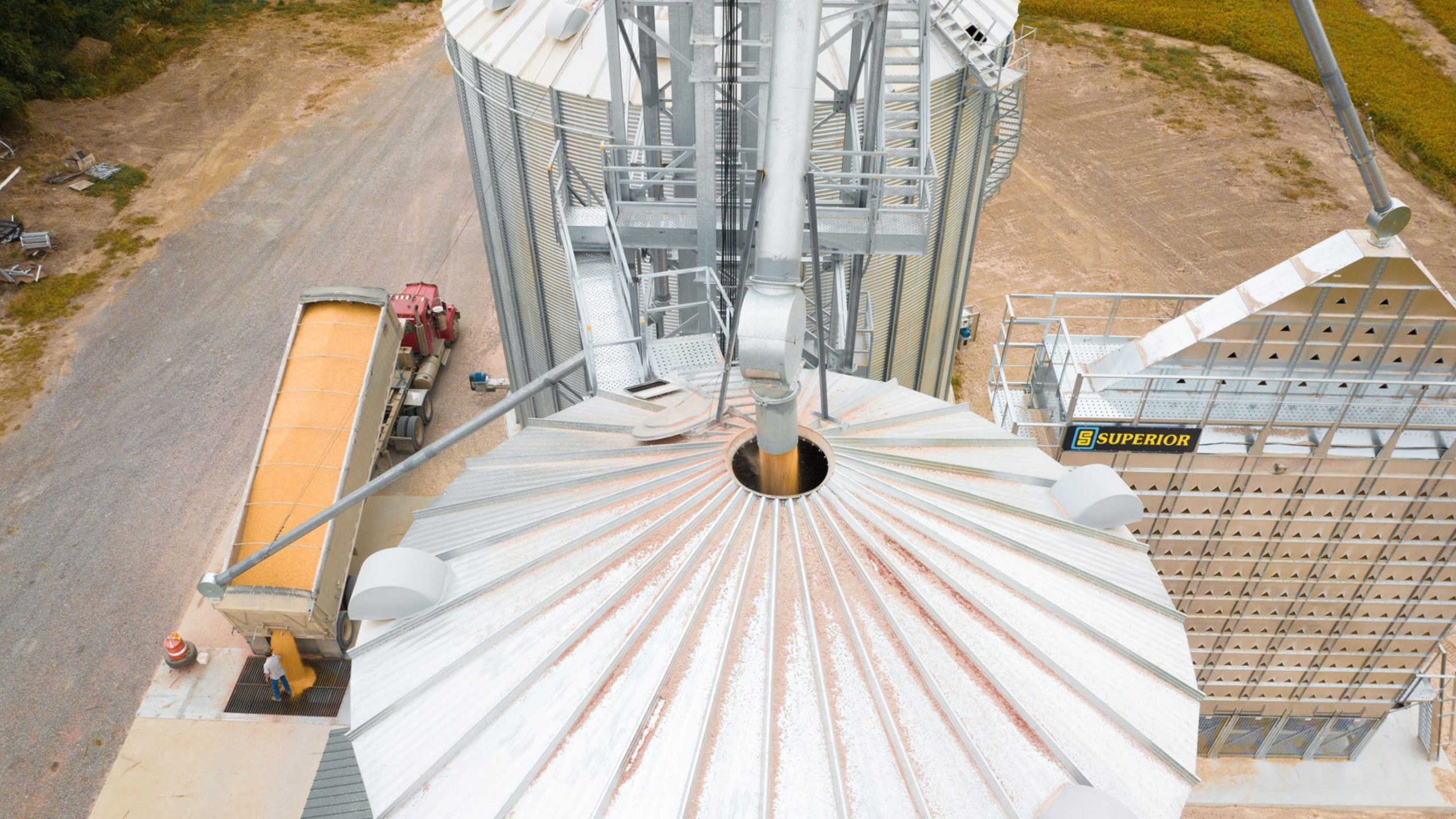 filling and unloading superior mixed flow grain dryer